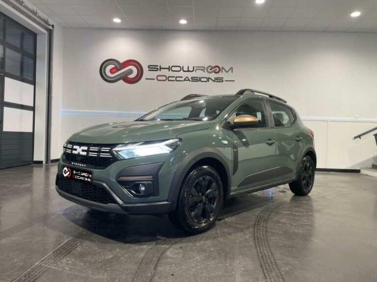 DACIA-Sandero 1.0 TCe 90ch Stepway Extreme Gris Moonstone métallisé-EVREUX-1