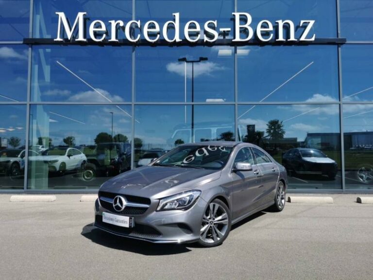 MERCEDES-BENZ-CLA 180 d Sensation Gris Montagne-FONTENAY SUR EURE-1
