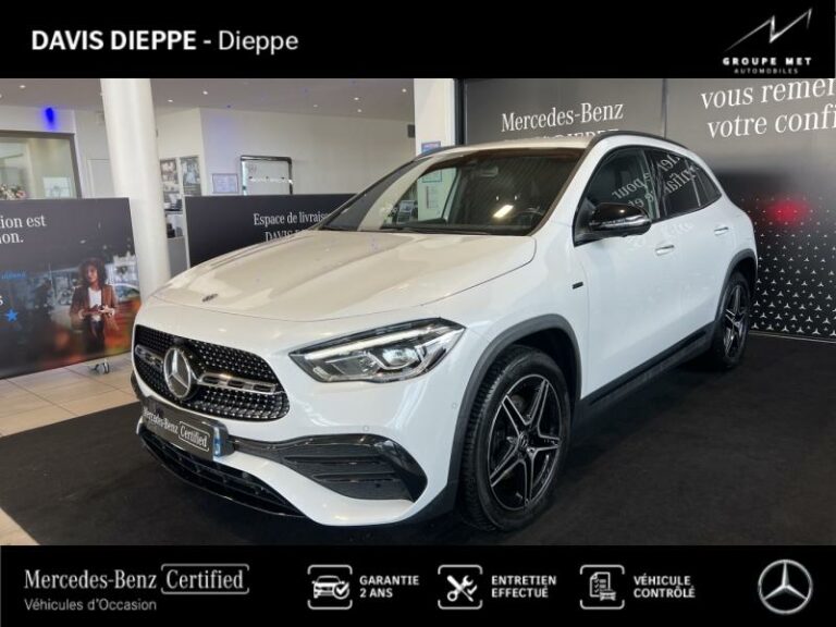 MERCEDES-BENZ-GLA 250 e 160+102ch AMG Line 8G-DCT Blanc digital métallisé-DIEPPE-1