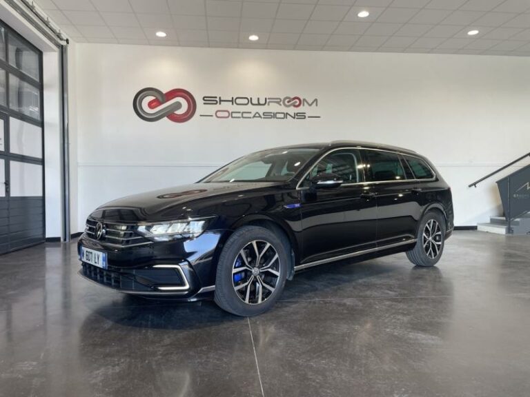 VOLKSWAGEN-Passat SW 1.4 TSI 218ch Hybride Rechargeable GTE DSG6 8cv Noir Intense nacré-EVREUX-1