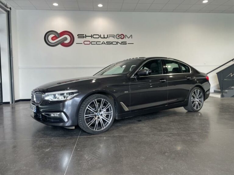 BMW-Série 5 530dA 265ch Luxury Noir-EVREUX-1