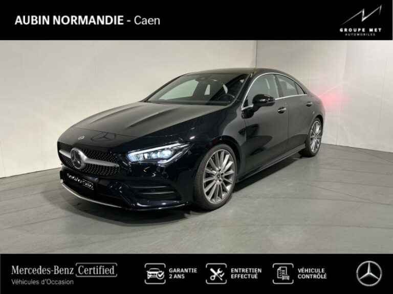 MERCEDES-BENZ-CLA 200 163ch AMG Line 7G-DCT 9cv Noir cosmos métallisé-MONDEVILLE-1