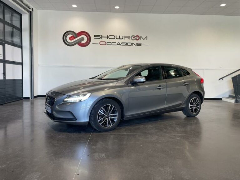 VOLVO-V40 D2 120ch Momentum Business Geartronic Gris Osmium-EVREUX-1