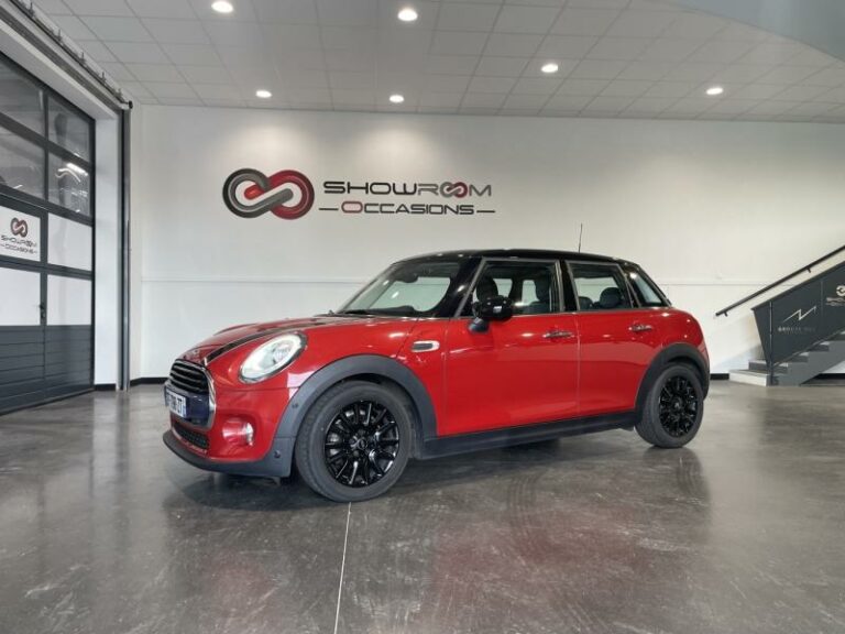 MINI-Mini 5 Portes Cooper 136ch Red Hot Chili BVA-EVREUX-Blazing Red II-EV2539-1