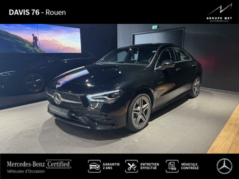 MERCEDES-BENZ-CLA 250 e 218ch AMG Line 8G-DCT Noir cosmos métallisé-ROUEN-1
